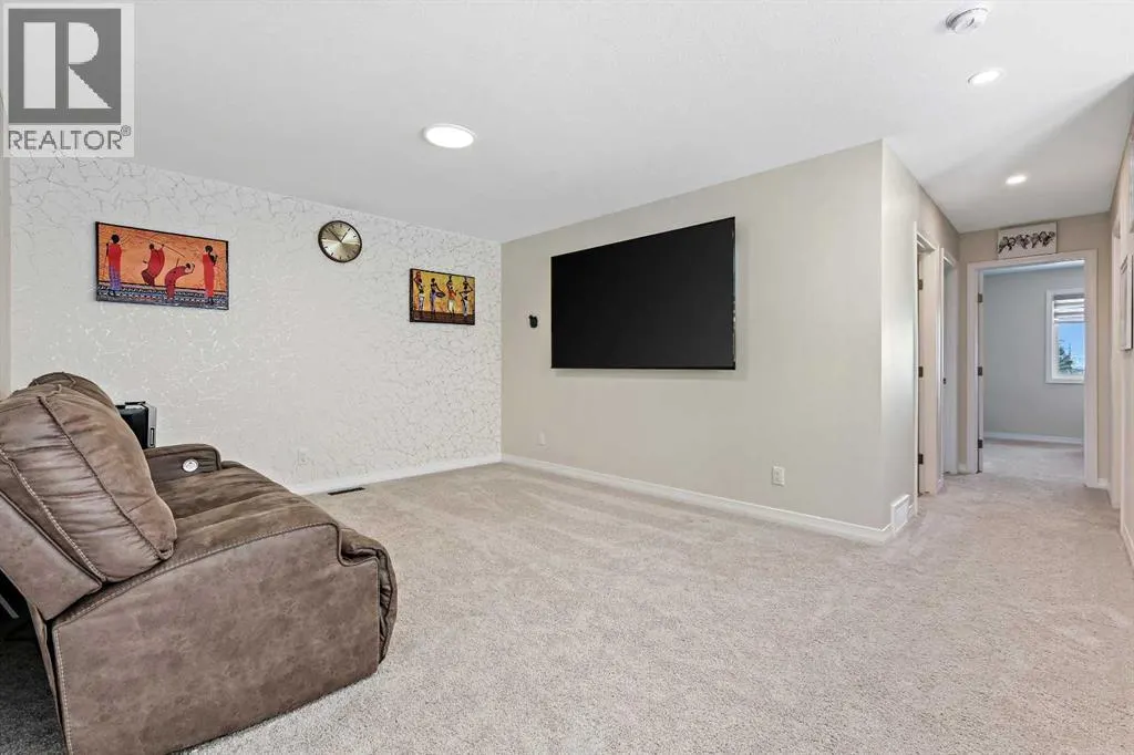 100 Magnolia Crescent SE