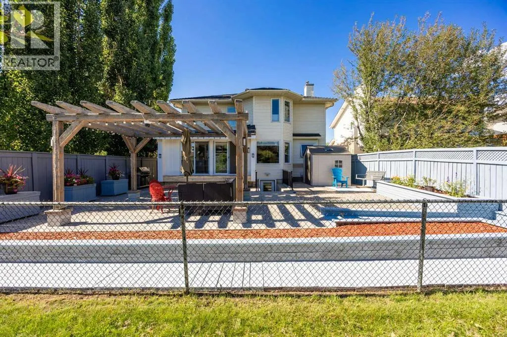 73 Riverview Close SE