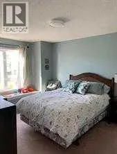 47 Hamptons Link NW