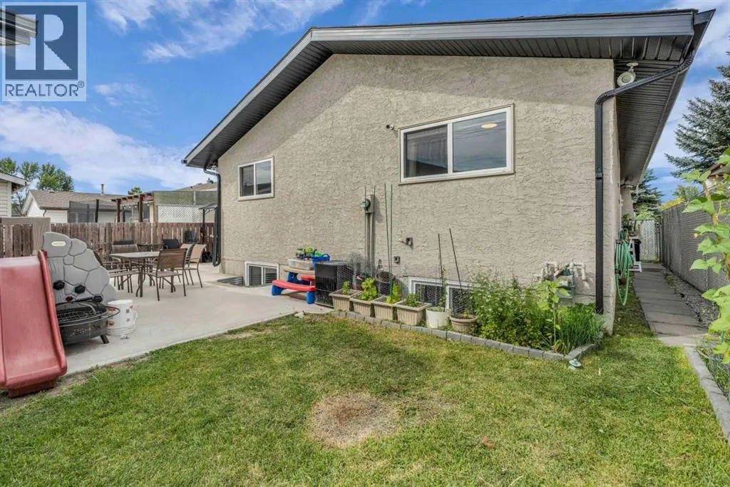1411 Maitland Drive NE