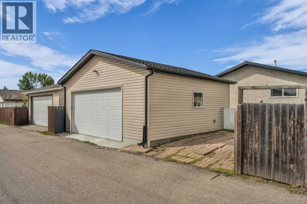 1411 Maitland Drive NE