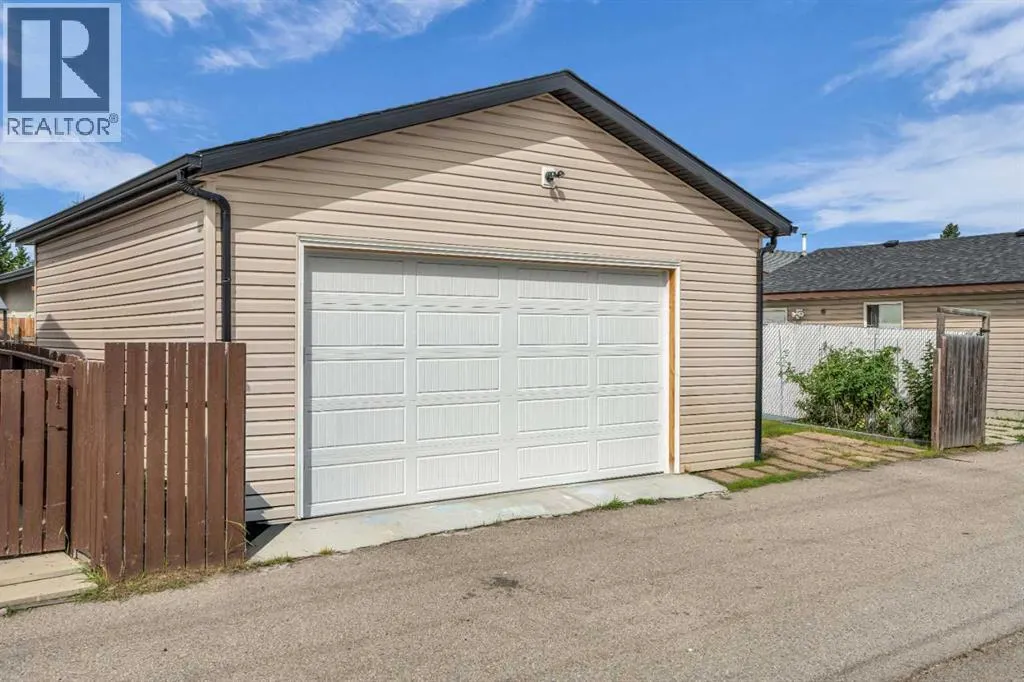 1411 Maitland Drive NE