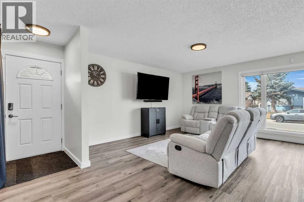1411 Maitland Drive NE