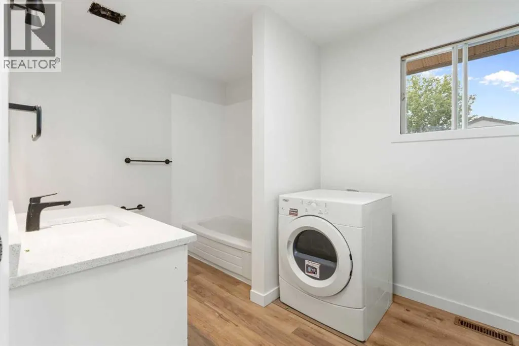 1005, 2520 Palliser Drive SW
