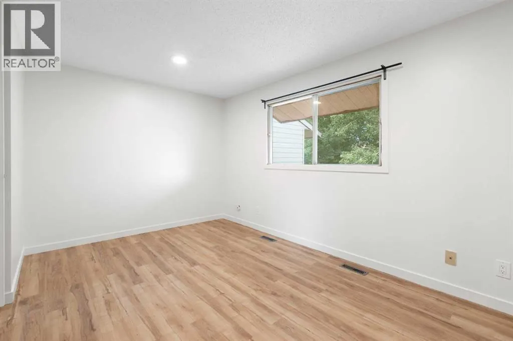 1005, 2520 Palliser Drive SW