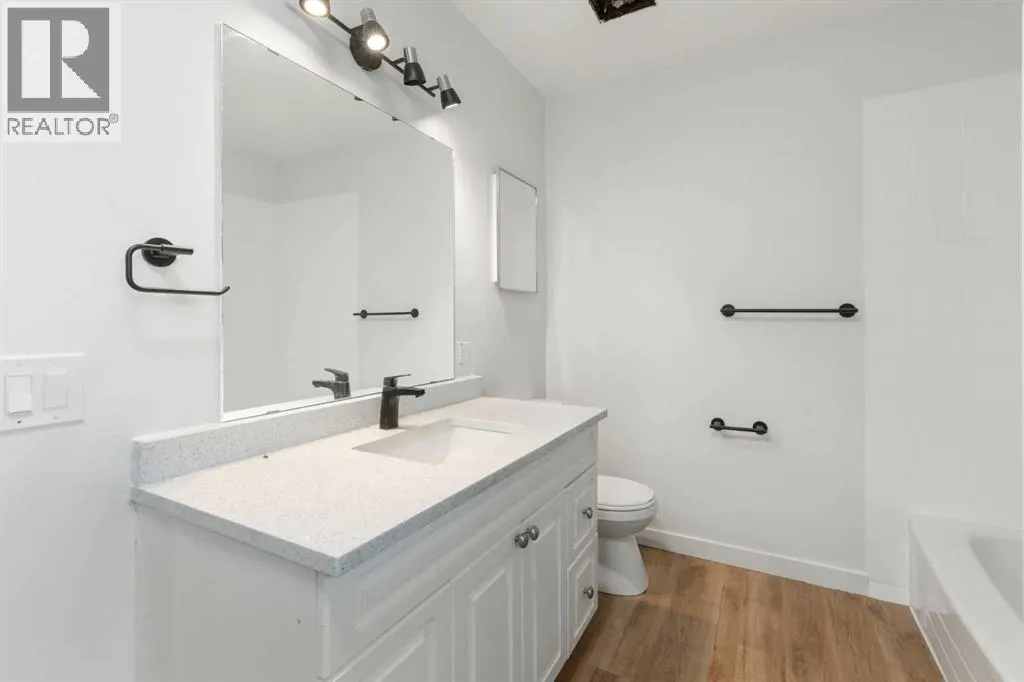 1005, 2520 Palliser Drive SW