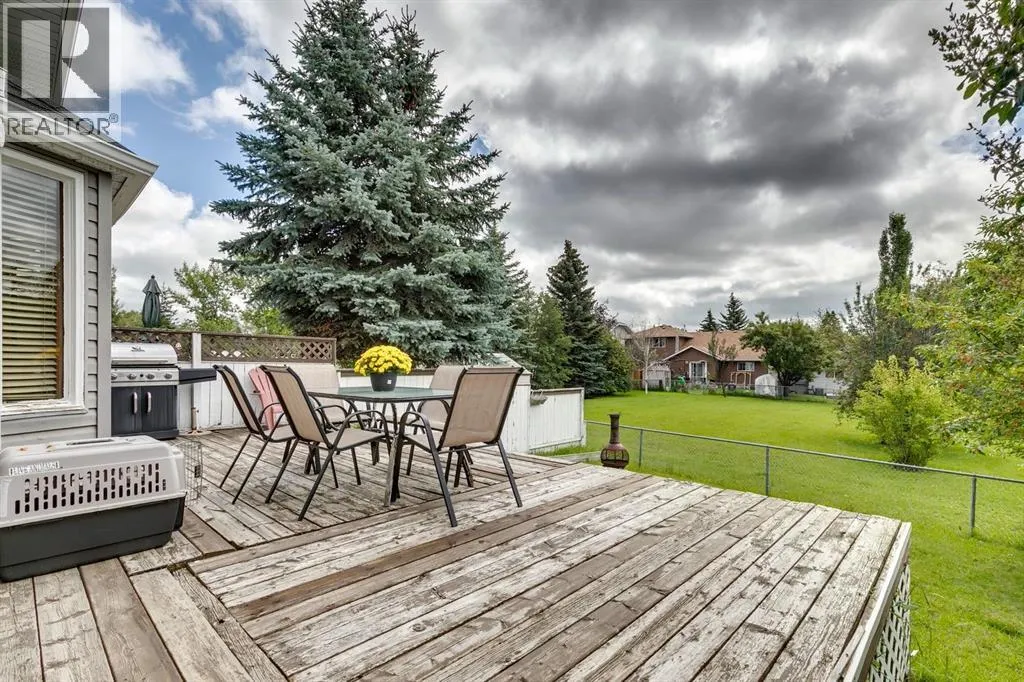 13 Emerald Court SE