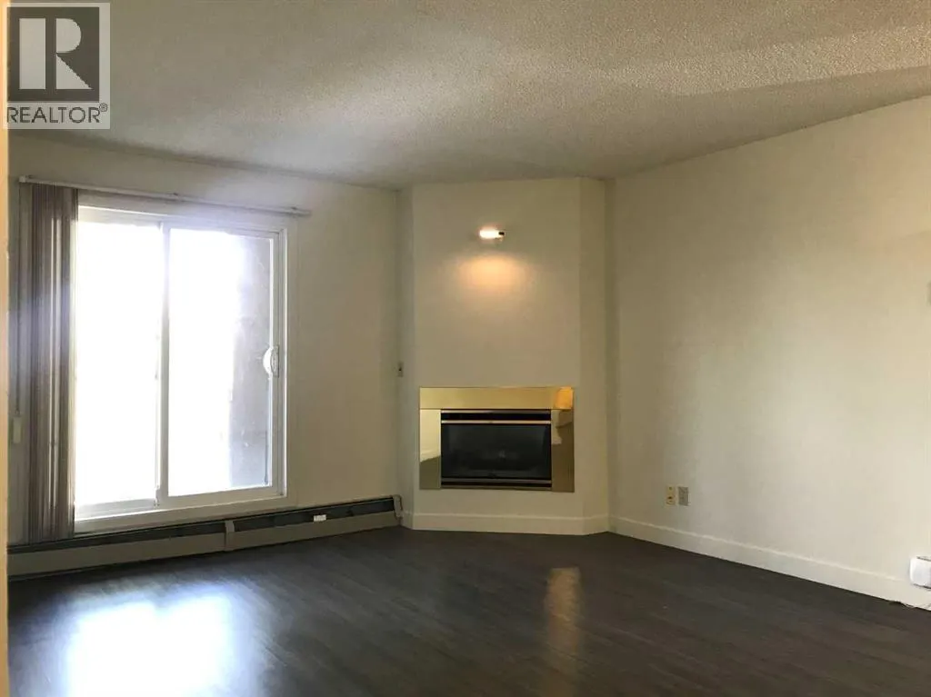 21, 2421 Edenwold Heights NW