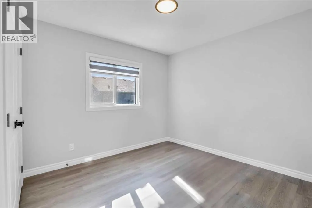 21 Ambleside Crescent NW