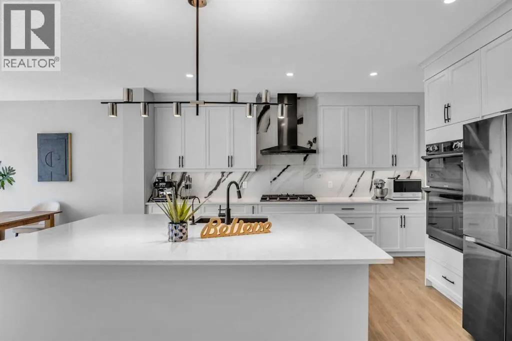 21 Ambleside Crescent NW