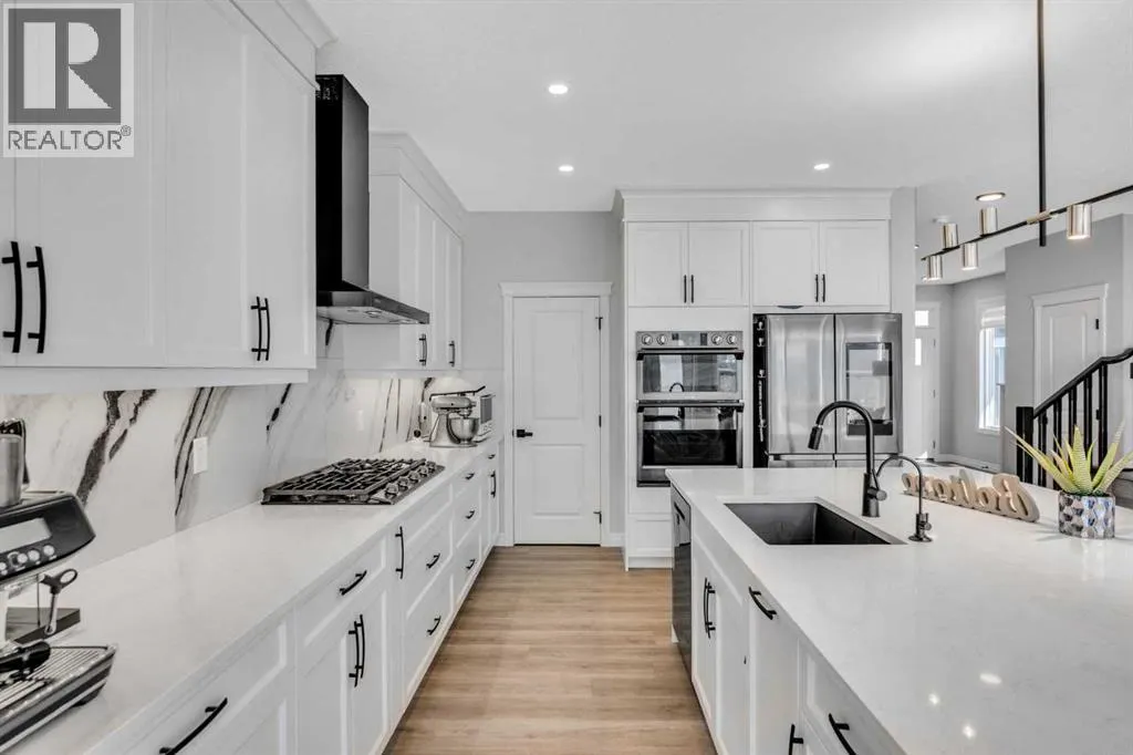 21 Ambleside Crescent NW