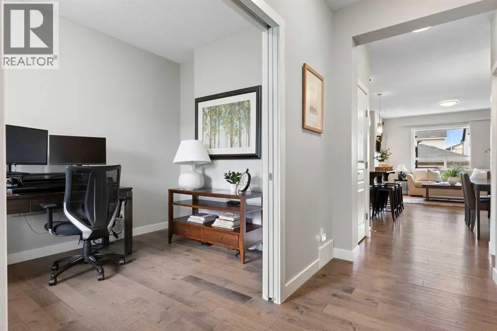 452 Hillcrest Manor SW