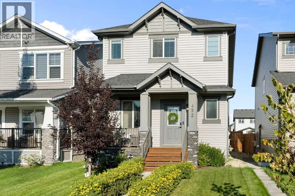 452 Hillcrest Manor SW