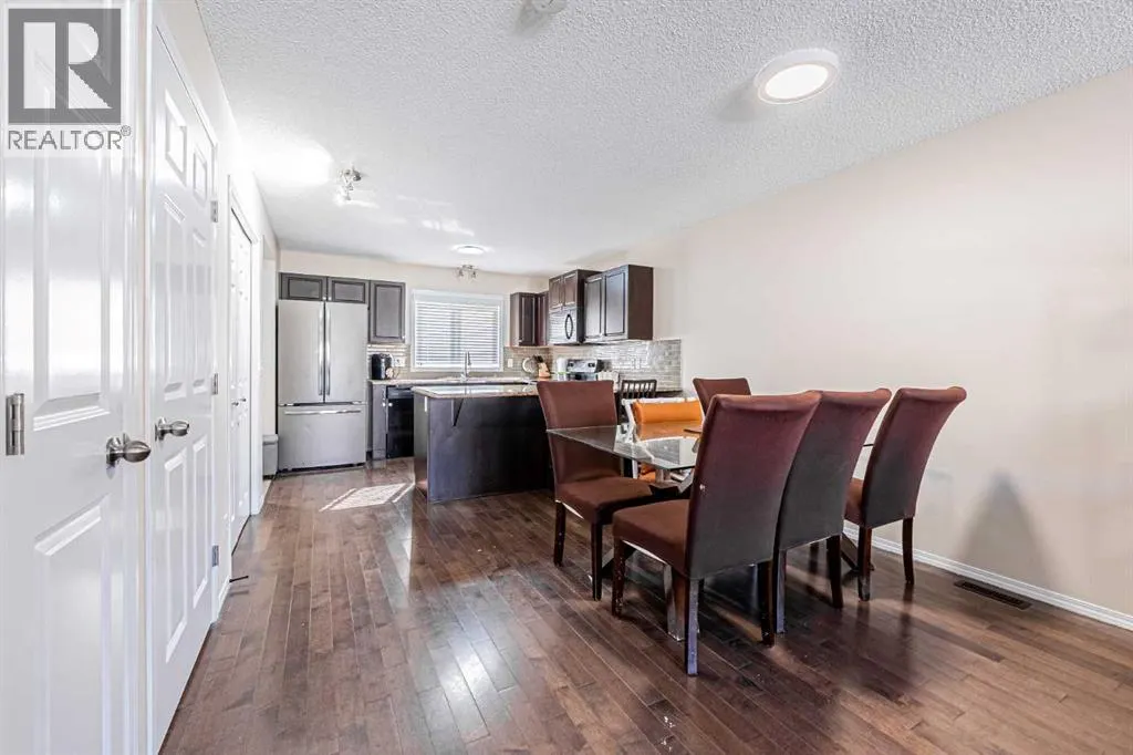 131 Skyview point Crescent NE
