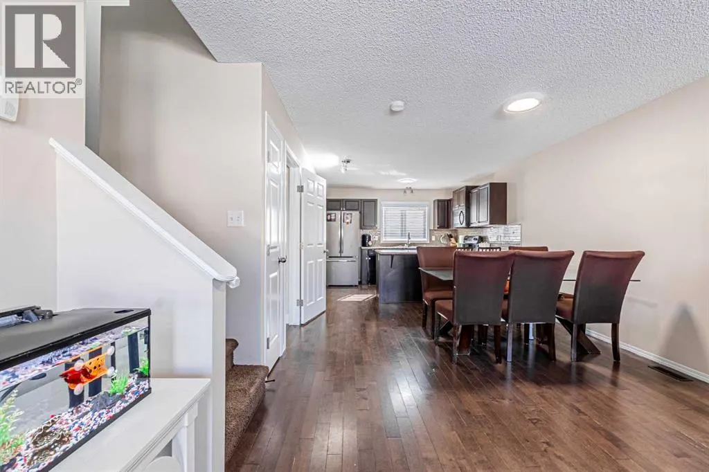 131 Skyview point Crescent NE