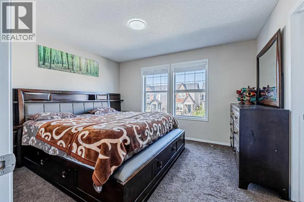 131 Skyview point Crescent NE