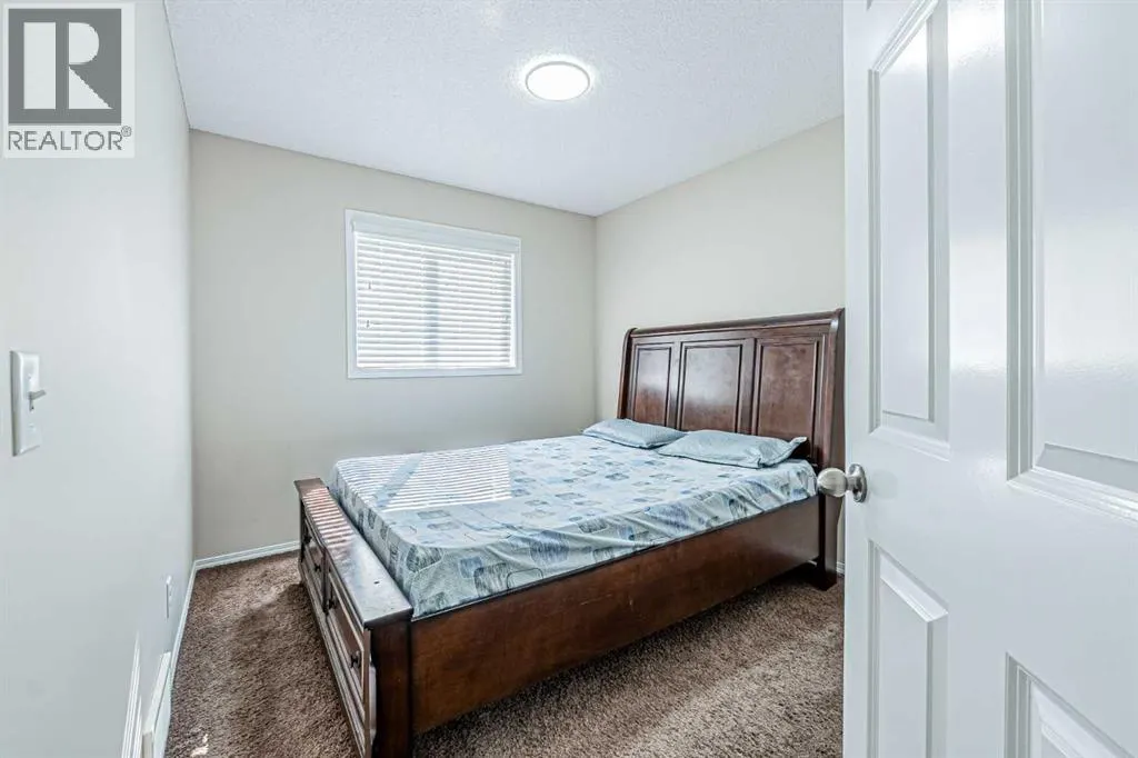 131 Skyview point Crescent NE