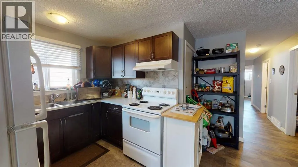 7422 Ogden Road SE