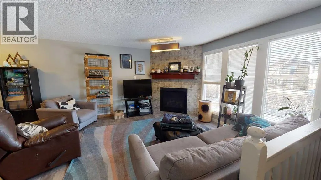 7422 Ogden Road SE