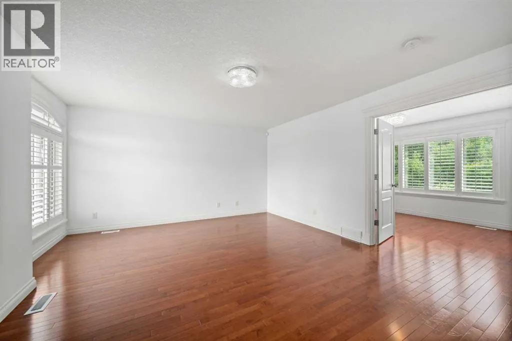 15 Spring Willow Way SW