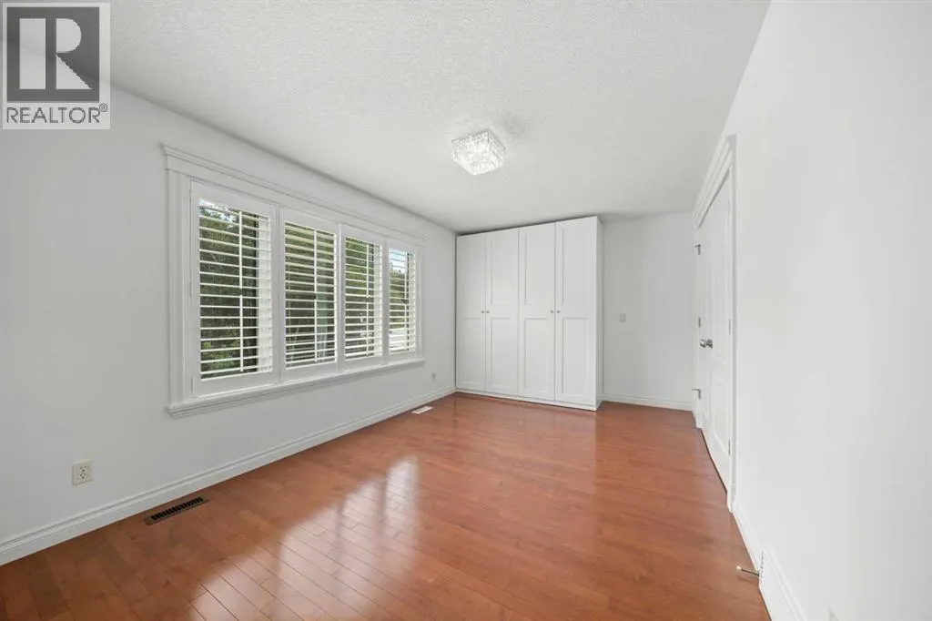 15 Spring Willow Way SW