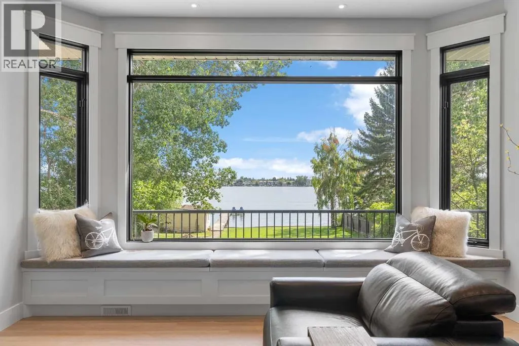 732 West Chestermere Drive