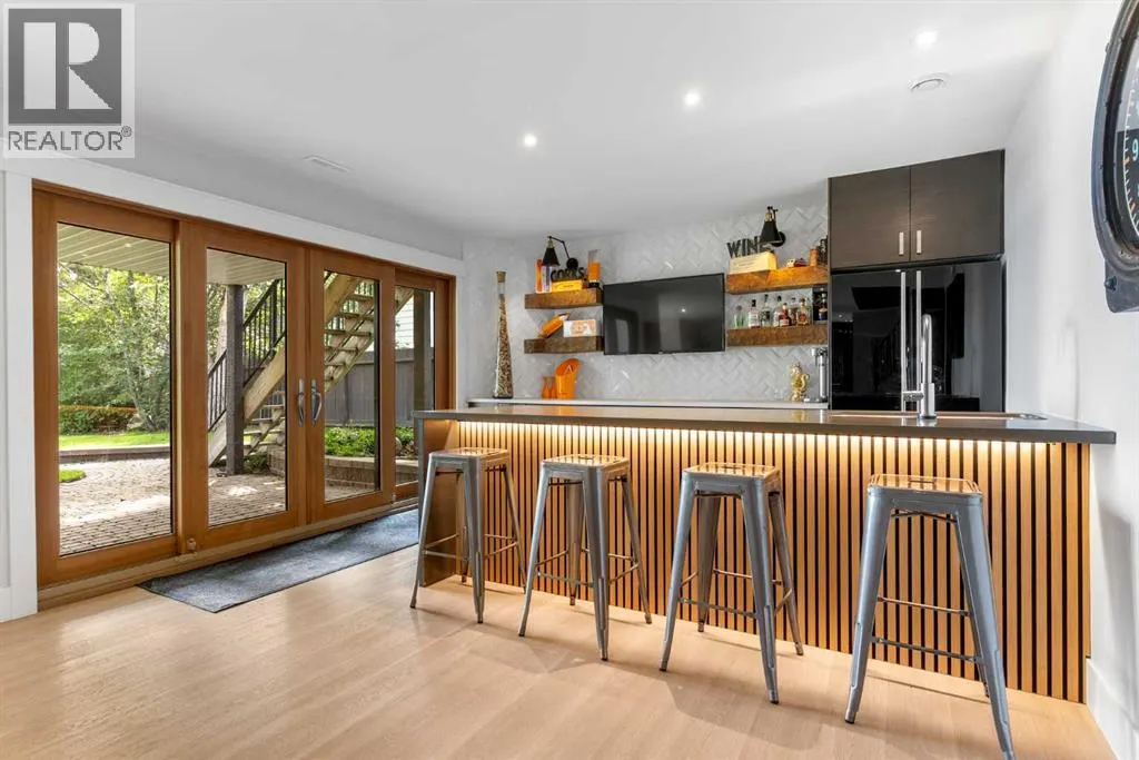 732 West Chestermere Drive