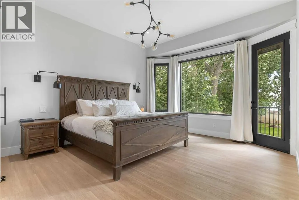 732 West Chestermere Drive