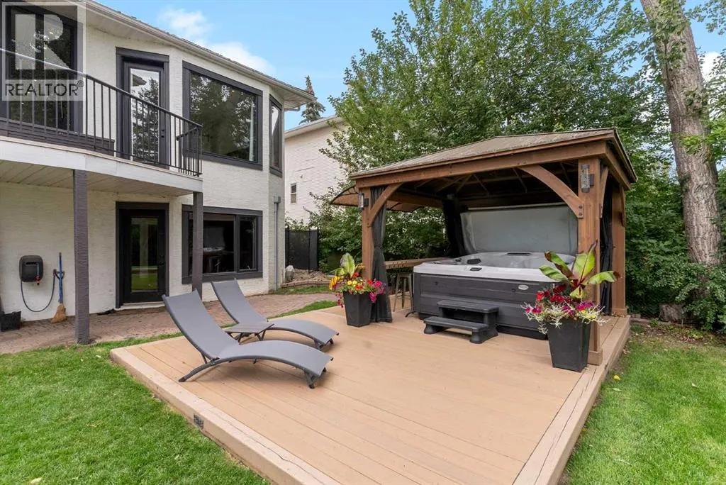 732 West Chestermere Drive