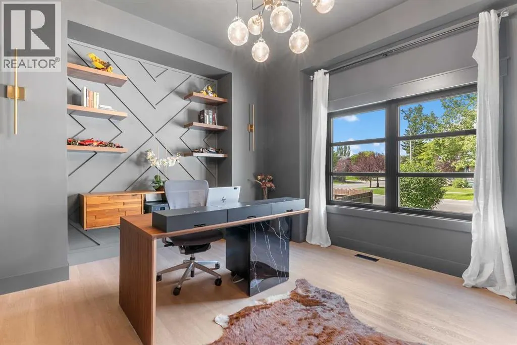 732 West Chestermere Drive