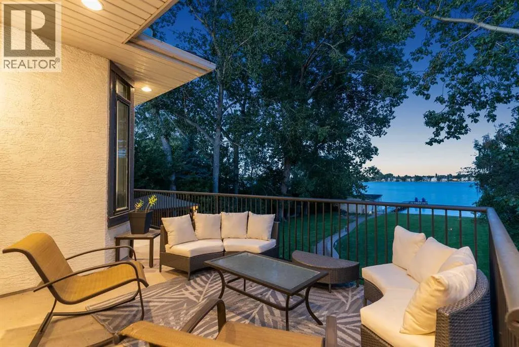 732 West Chestermere Drive