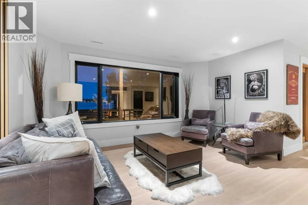 732 West Chestermere Drive