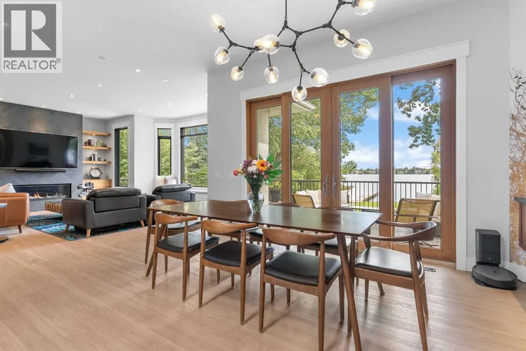 732 West Chestermere Drive