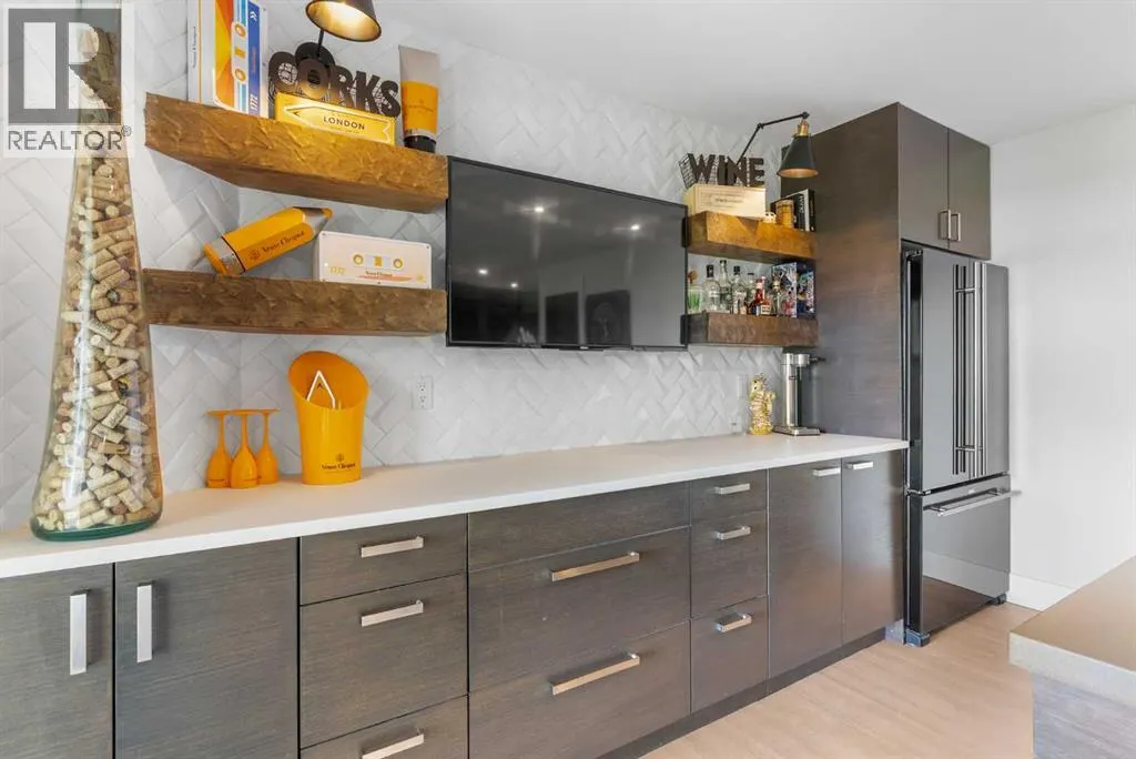 732 West Chestermere Drive