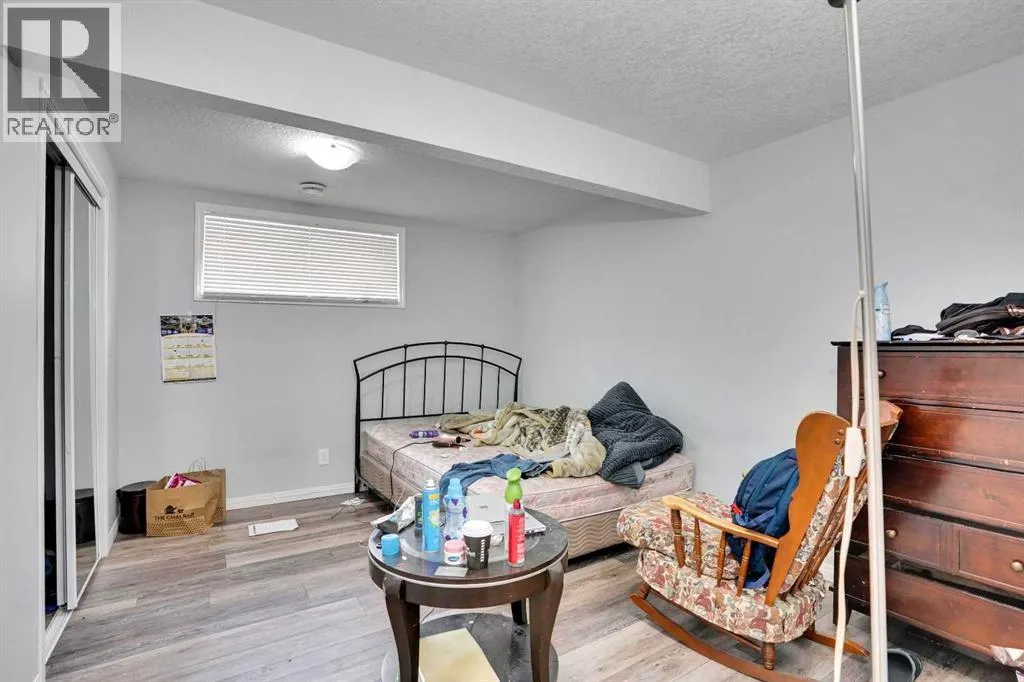 155 Savanna Way NE