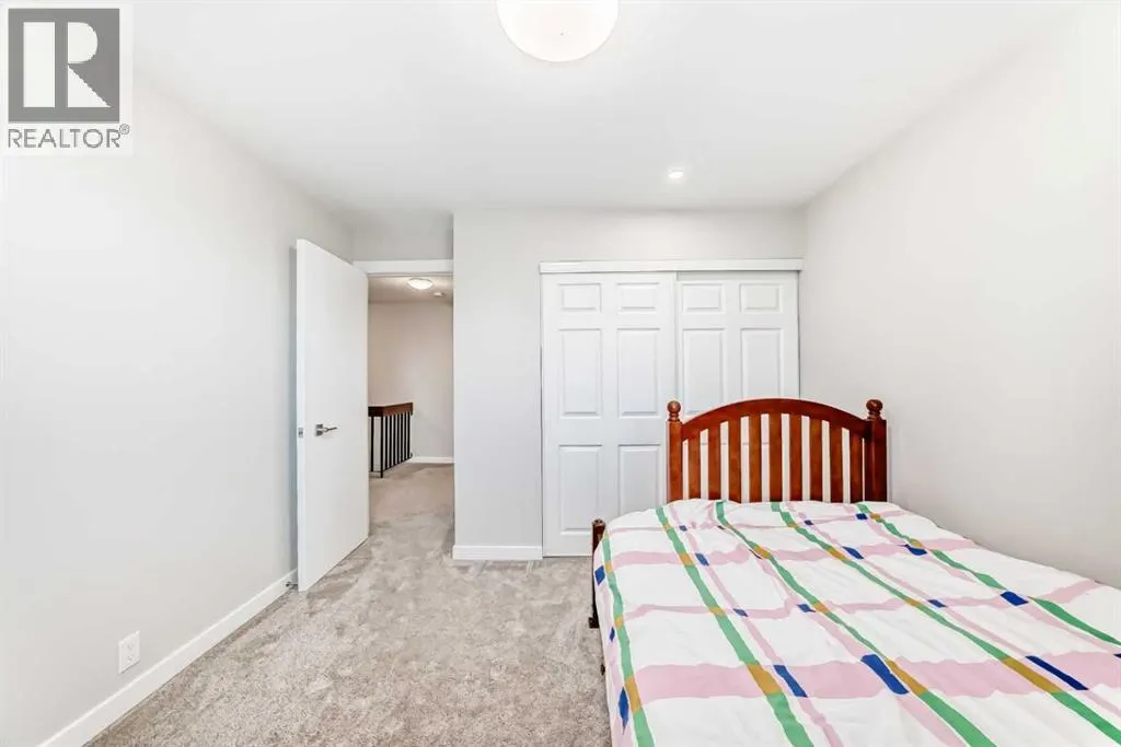 51 Strathearn Crescent SW