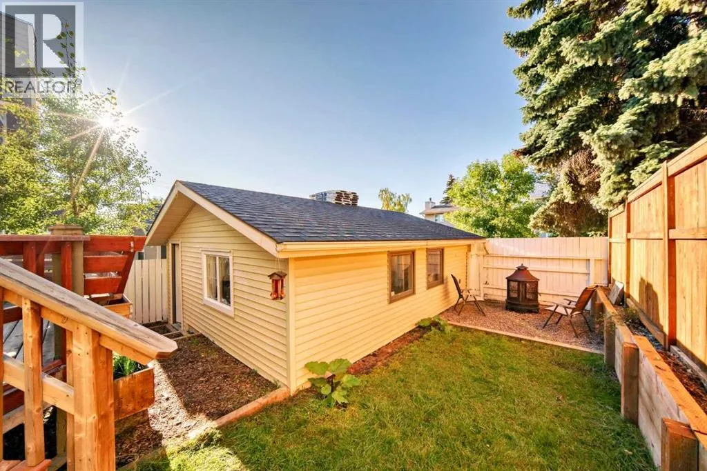 51 Strathearn Crescent SW