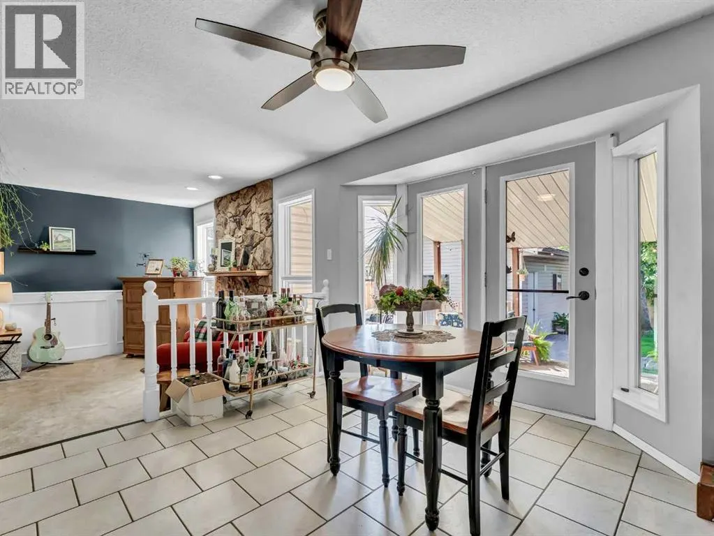 18 Rideau Crescent SE