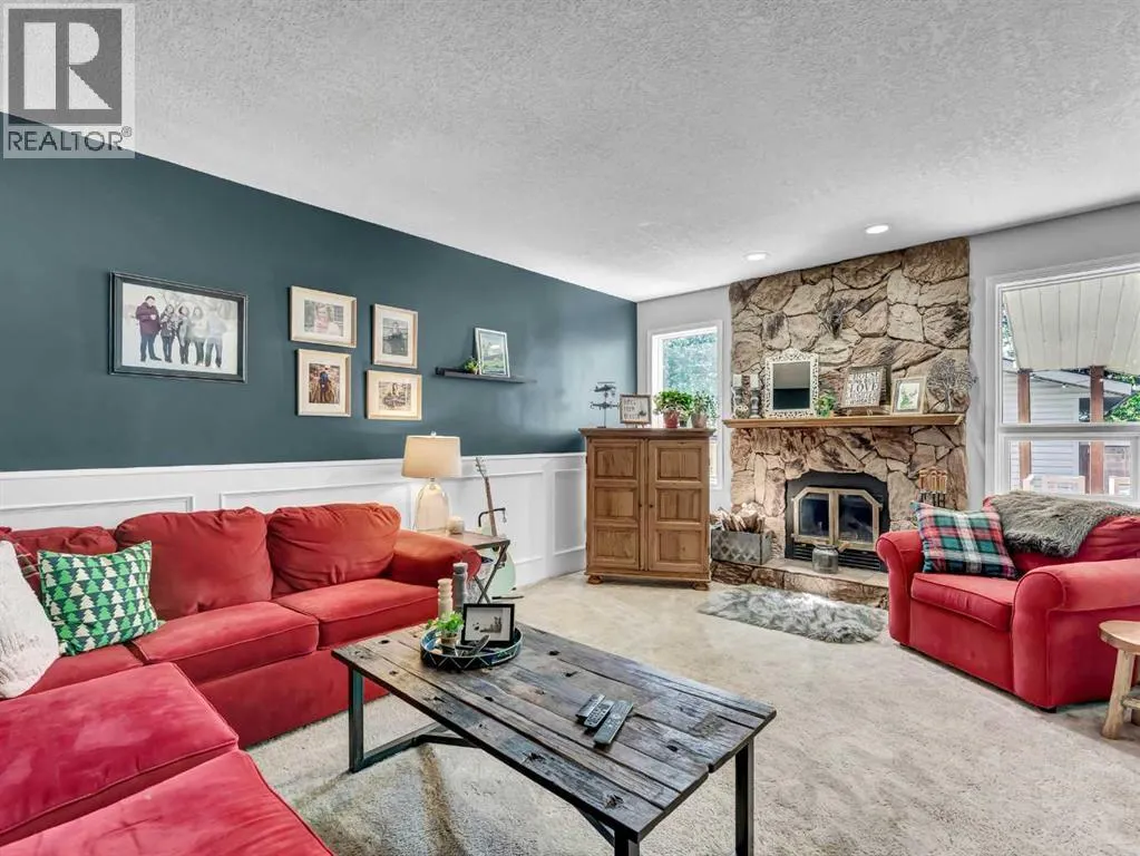 18 Rideau Crescent SE