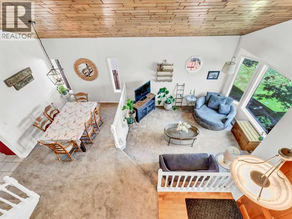 18 Rideau Crescent SE