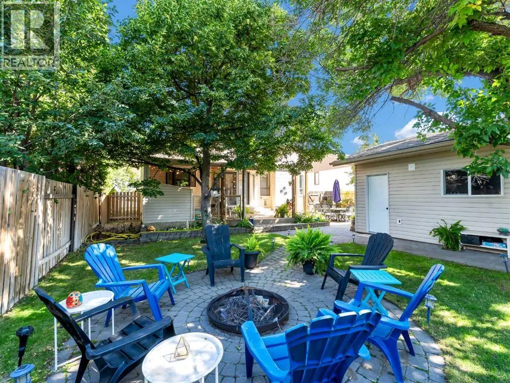 18 Rideau Crescent SE