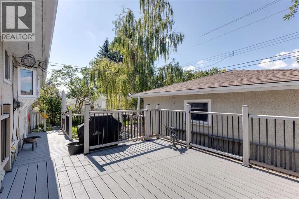 419 Woodland Crescent SE