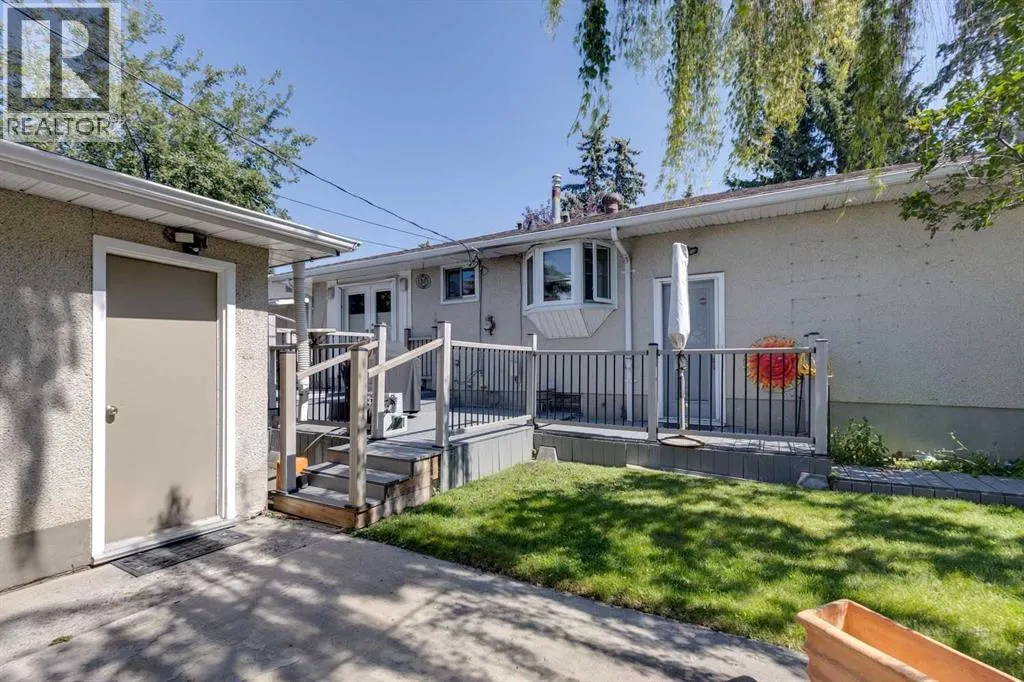 419 Woodland Crescent SE