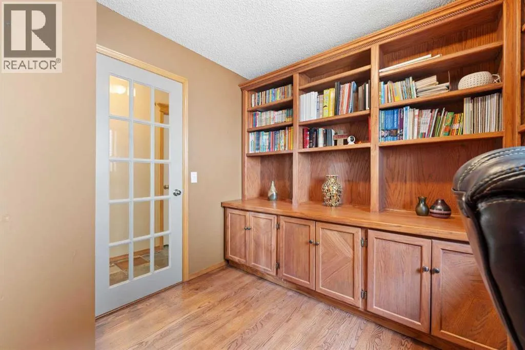 9 Valley Meadow Close NW