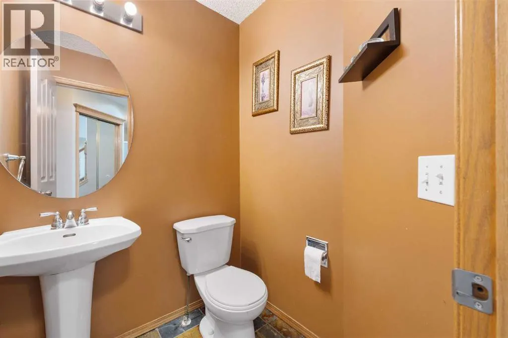 9 Valley Meadow Close NW