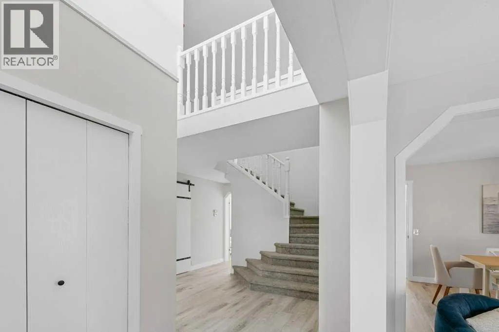 54 Mckenzie Lake Manor SE