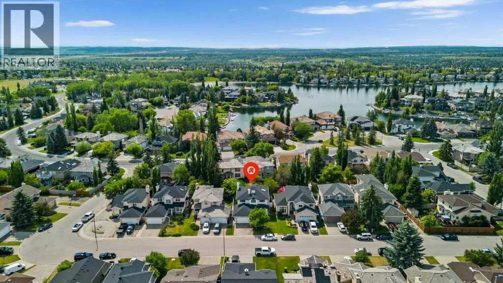 54 Mckenzie Lake Manor SE