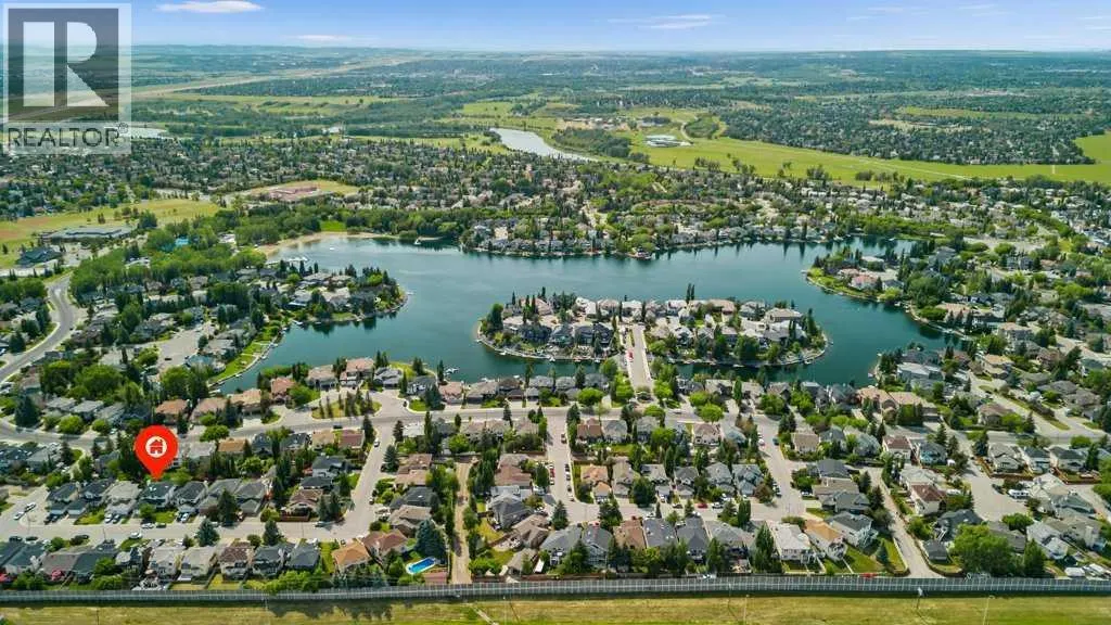 54 Mckenzie Lake Manor SE