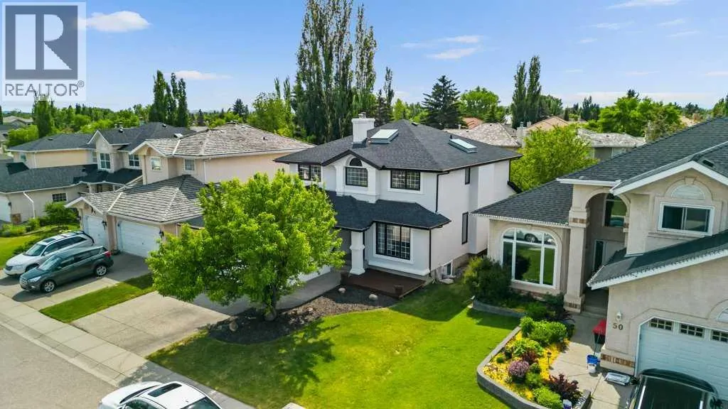 54 Mckenzie Lake Manor SE