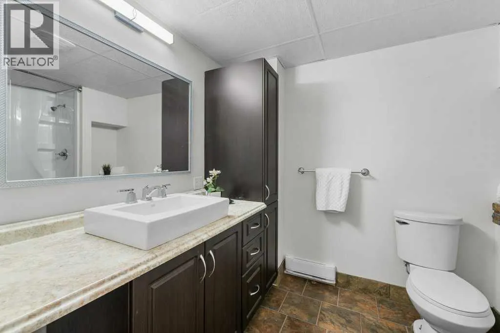 54 Mckenzie Lake Manor SE